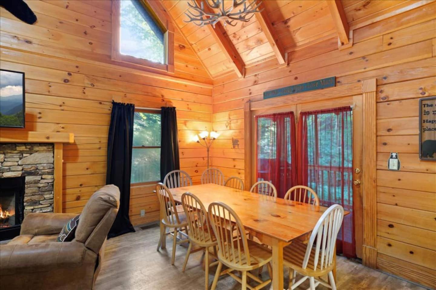 5Br Smoky Cabin Hot Tub, Games, 1 Mi To Parkway Pigeon Forge Εξωτερικό φωτογραφία