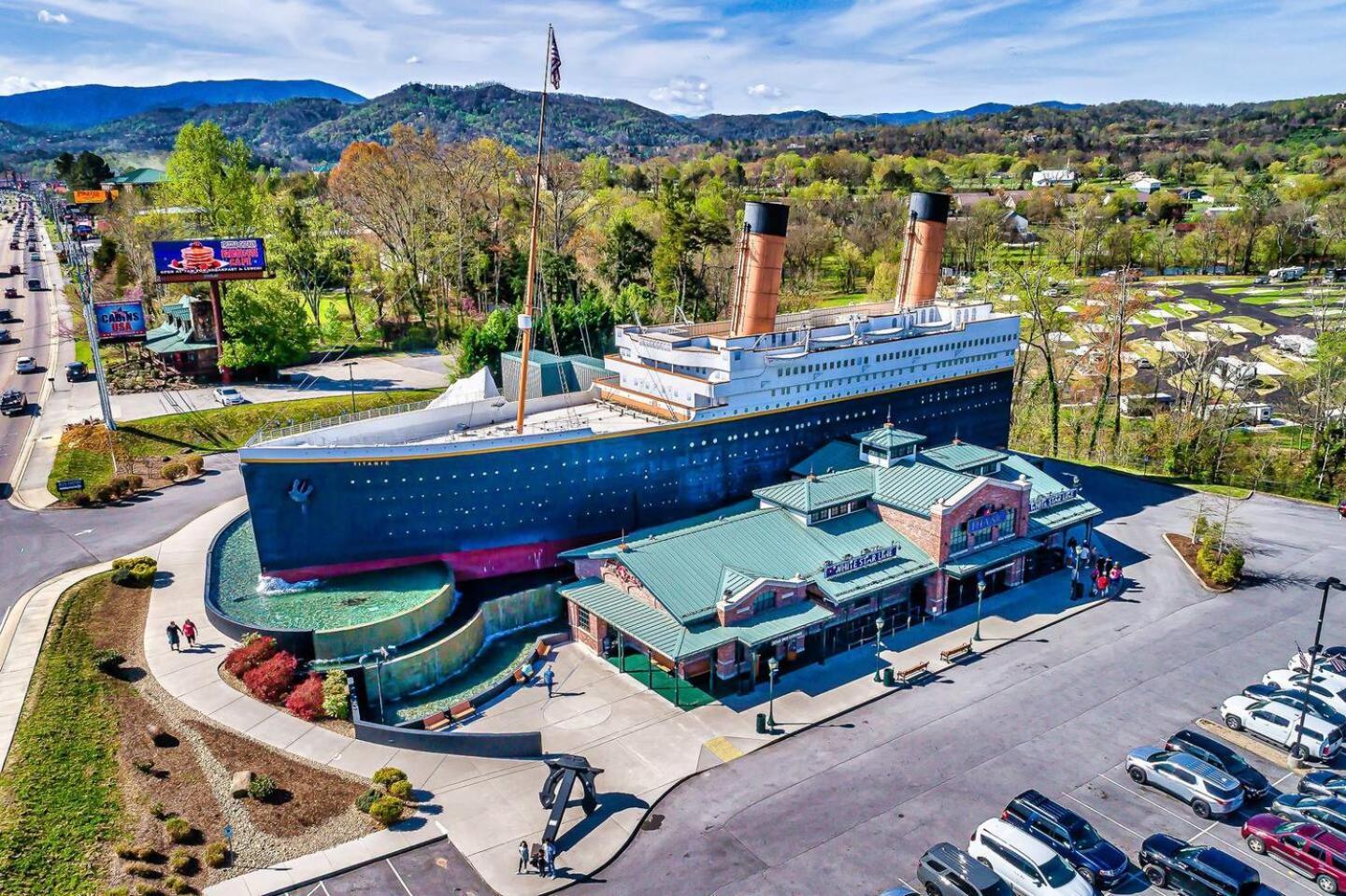 5Br Smoky Cabin Hot Tub, Games, 1 Mi To Parkway Pigeon Forge Εξωτερικό φωτογραφία