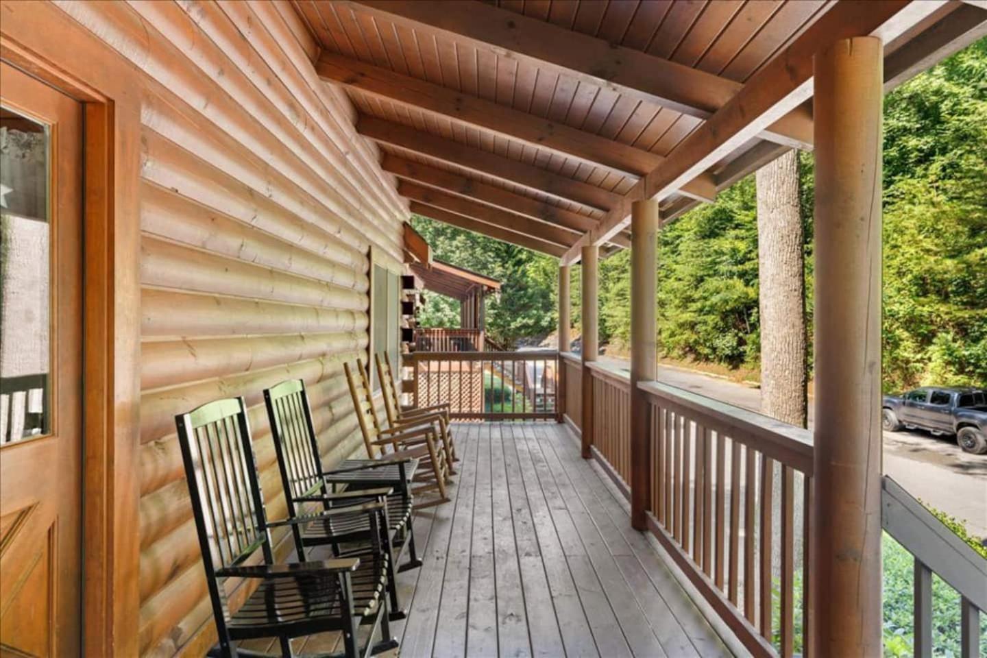 5Br Smoky Cabin Hot Tub, Games, 1 Mi To Parkway Pigeon Forge Εξωτερικό φωτογραφία